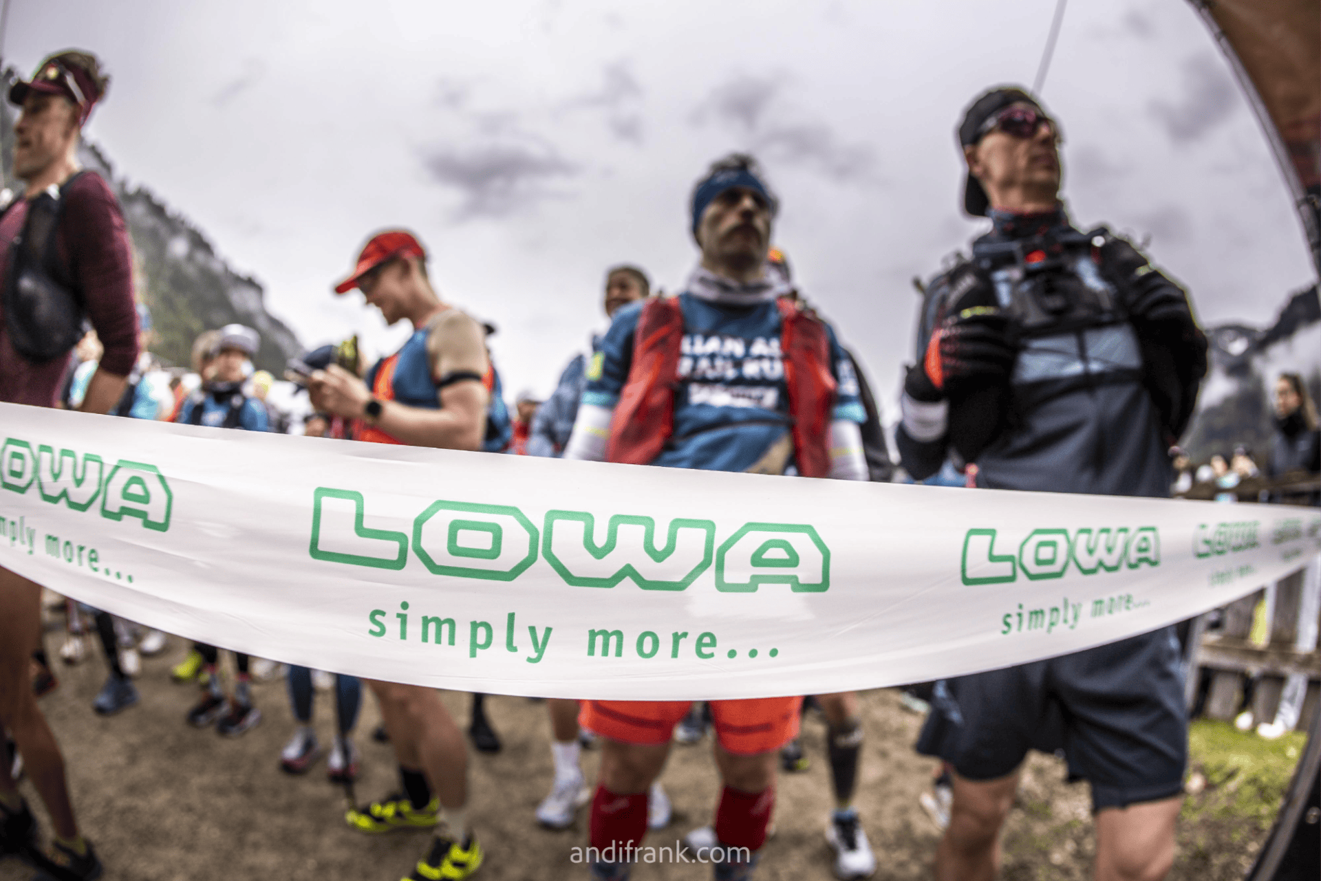 SUCCESSFUL PREMIERE OF THE LOWA TRAIL TROPHY