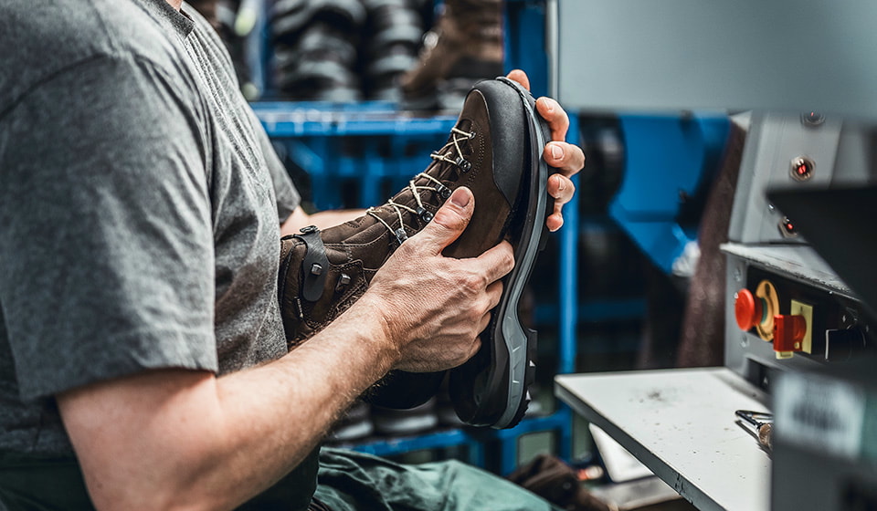 Klebegezwickte Schuhe - Handwerkskunst trifft auf Moderne