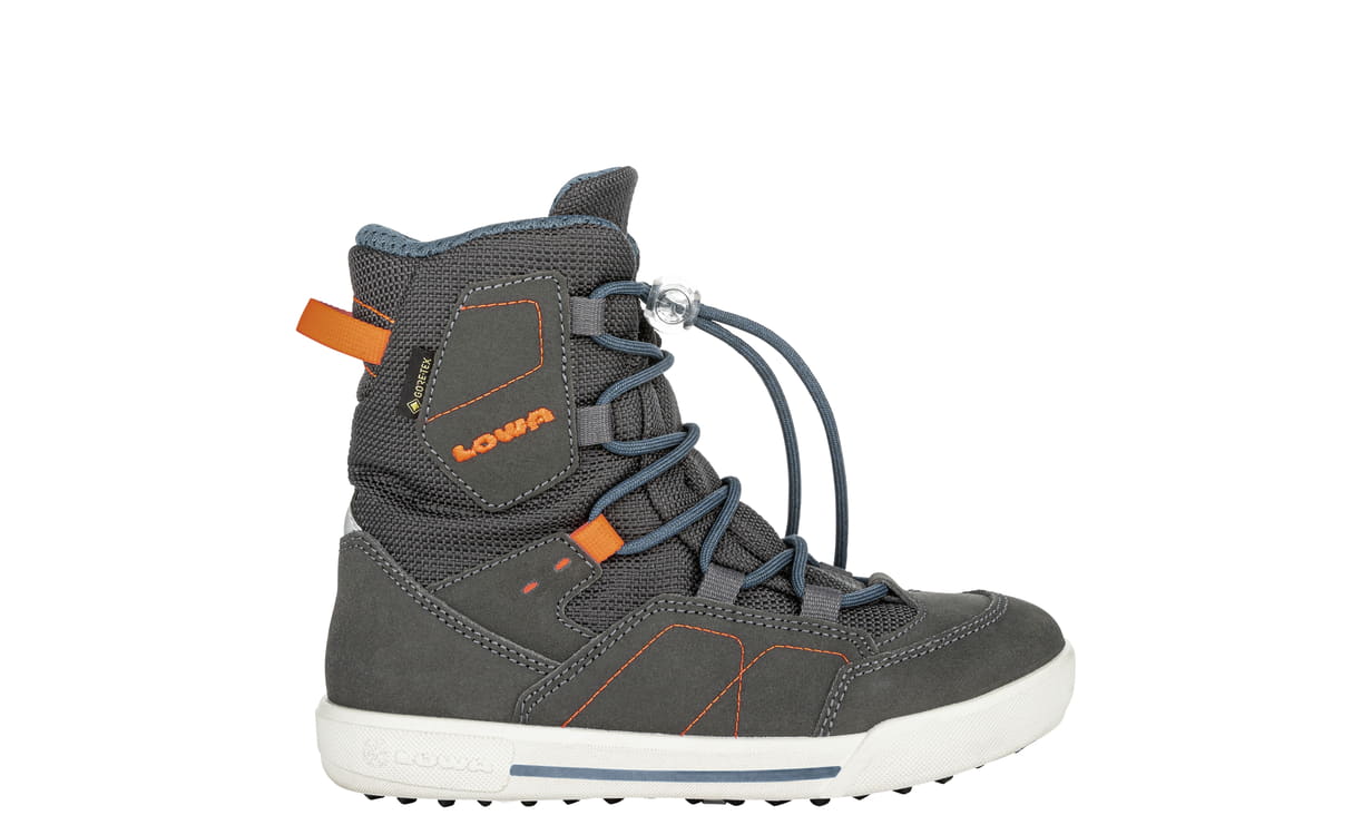 Lowa cold weather boots shop